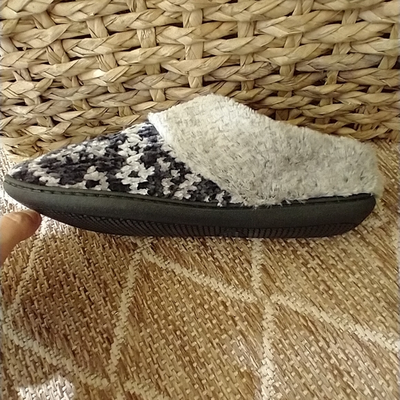 Slippers NWB Deer Foam Memory Slippers - Picture 5 of 9